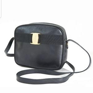 Ferragamo black leather BAG SHOULDER CROSSBODY